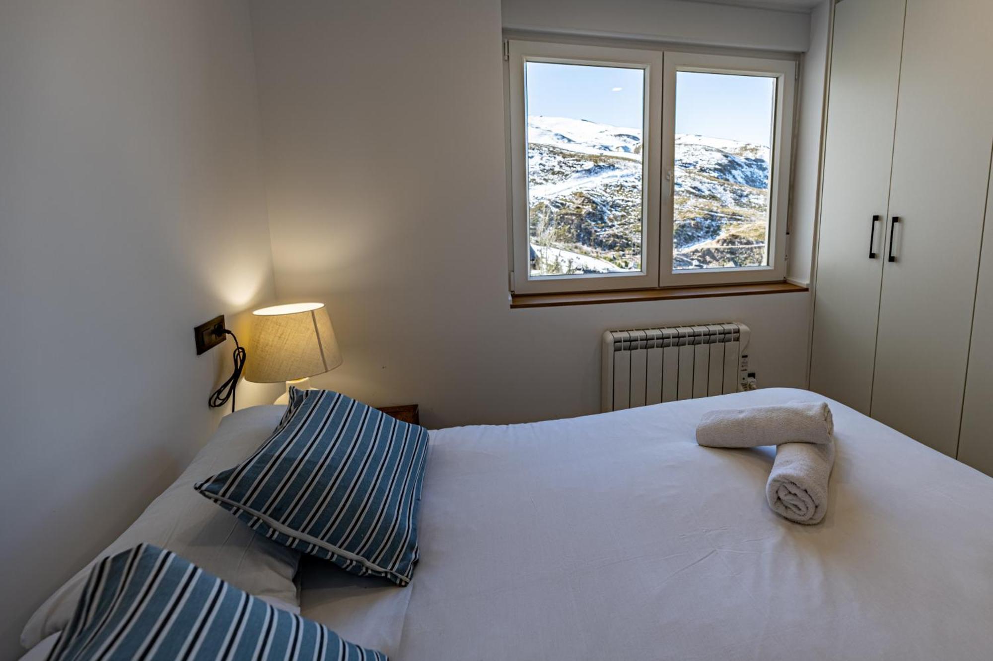 Luxury Refurnished Apartment With Private Parking Close To Ski Slopes 시에라네바다 외부 사진